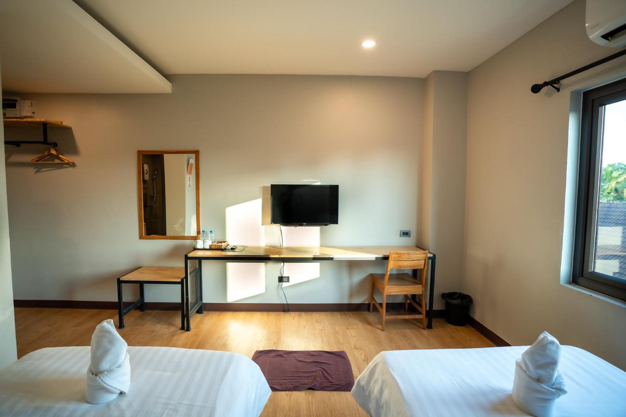 Siri Hotel Vientiane Exterior photo